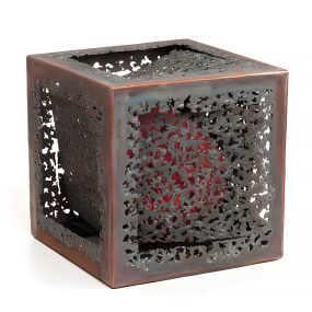Cubo incandescente - 68 x 54 x 54cm - oxidado vermelho, aço corten desenhado a fogo